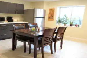 Entire Huge Basement! Fast Wifi! Private Entrance! Guest house, Salt Lake City
