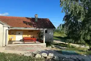 Gazdinstvo Tadić Cottage, Niksic
