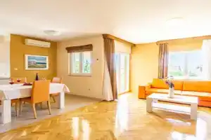 Karchna Erica central location in countyside with large barbecue area Apartments, Novaglia