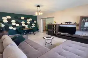 Bella Apartman, Debrecen