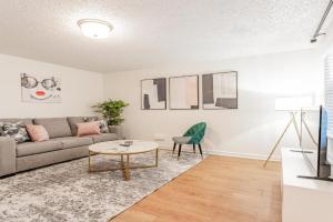 Central Extended Stay 2BR Apartments, Austin