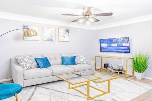 Central 1BR King Bed Suites, Close to Downtown & Domain, Austin