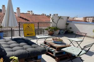 Charming home with private terrace,heart of Apartments, Malaga