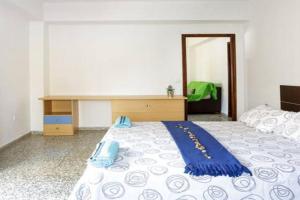 Geranios Wifi en plena Puerta Purchena Apartments, Almeria