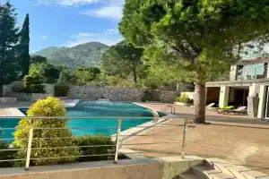 Villa Premium S, Bar