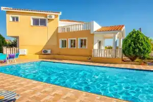 Villa Gardenia by Villa Plus, Coral Bay