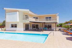 Villa Europa by Villa Plus, Coral Bay