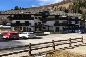 AMPIO MONOLOCALE IN CENTRO Apartments, Champoluc
