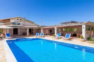 Villa Marilisa by Villa Plus, Roda