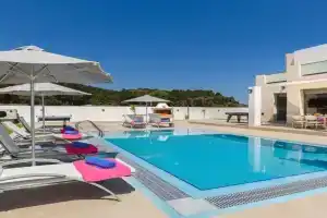 Villa Paleos Hillside by Villa Plus, Ialyssos