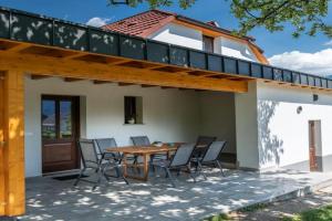 House Hiperbola & Outdoor Activities, Bovec