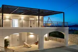 Villa Denise, Kalyves