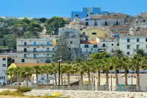 Torre d'Oriente Apart-hotel, Rodi Garganico