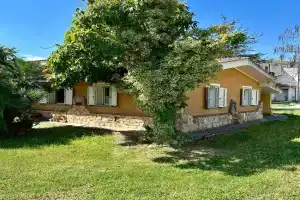 Jennas-Green Apartment, Cardedu