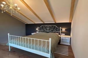 Apartment and Studio, Ivan Dolac