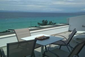 Myrto 's sea view Apartments, Kallithea