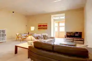 Stylish 2BR Apartment in Valletta, Sliema