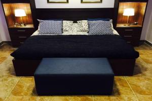 The Royal Luxury Superior Queen cot Apartments, Amman