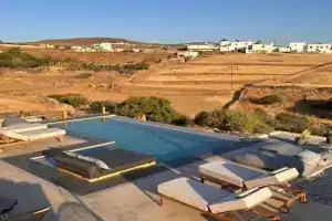 Kozadinos Art Suites, Kithnos