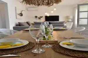 Harmony Villa, Lakki