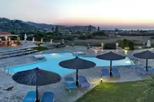 YAKINTHOS GARDEN Apartments, Anaxos