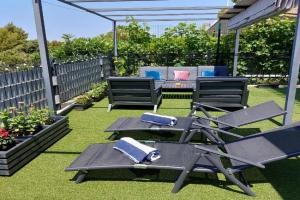 My Adriatic Suite with private garden and garage Apartments, Sibenik