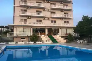 Relax Apartment & Hotel, Golem