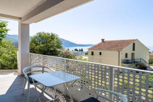 Stunning Apartment In With Wifi, Mlini