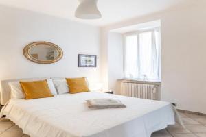 GuestHost - Cosy APT 200m from-Borghi Station, Como