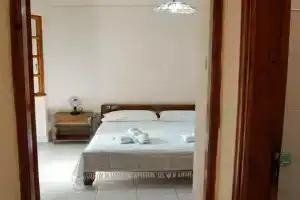 SOULA ROOMS, Kinion
