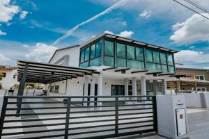 Ipoh Mansion House 21 by Verve (14pax) EECH74, Ipoh