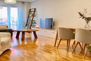 Luna Apartments, Leon