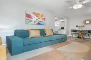 Charming Updated Condo in Heart of Apartments, Tampa