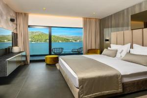Marinus Beach Hotel, Vinisce
