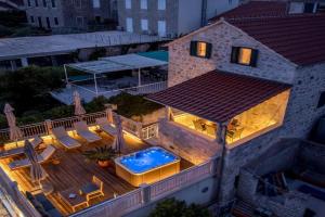 Seafront Villa Denis, Bol