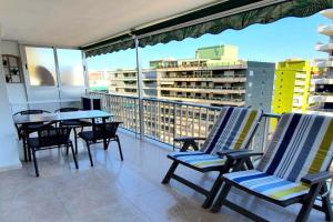 Piso familiar con amplia terraza 300m de la playa Apartments, Cullera