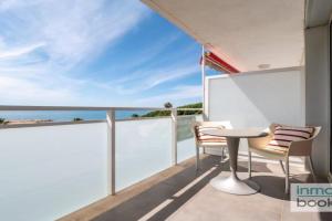 Sun Beach MariPaz, frontal al mar y parking Apartments, Cambrils