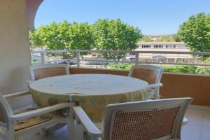 PORT Studio Cabine 100m des plages 4 Person, Frejus