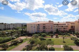 Fréjus, Studio dans résidence avec Piscine, Frejus