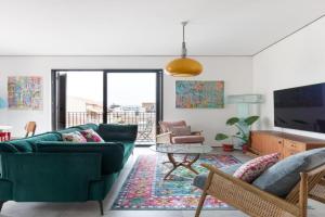 Neta's art & design apartment by TLV2RENT, Tel Aviv