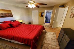 Perfect Location ASU 1 Bd 1Bath couples getaway! Apartments, Phoenix