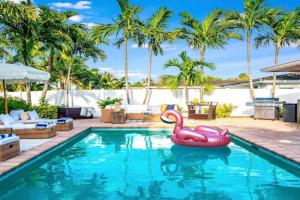 Pompano Pool Paradise Guest house, Pompano Beach