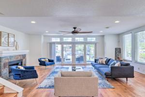 Oceanside Home with Rooftop Patio - Steps to Beach! Guest house, Oceanside