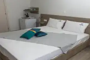 elenamou rooms, Ammouliani