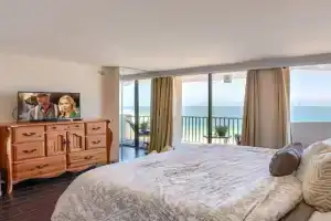 1506 Lighthouse Towers, Clearwater