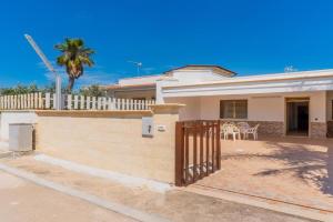 Villino Melissa by BarbarHouse, Torre Lapillo