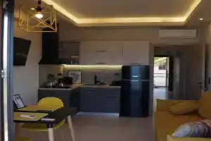 Seafront Centre Apartments, Ouranoupoli