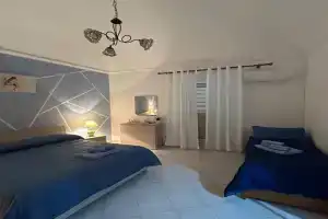 Sofi House, Santo Stefano di Camastra