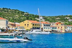 Doras House, Gaios