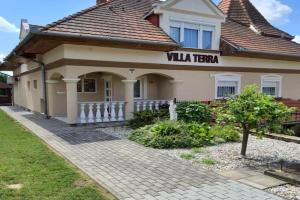 Villa Terra, Heviz